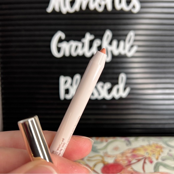Rare Beauty Kind Words Matte Lip Liner - LIVELY - Picture 3 of 6